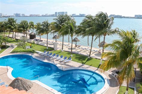 world international vacation club cancun.